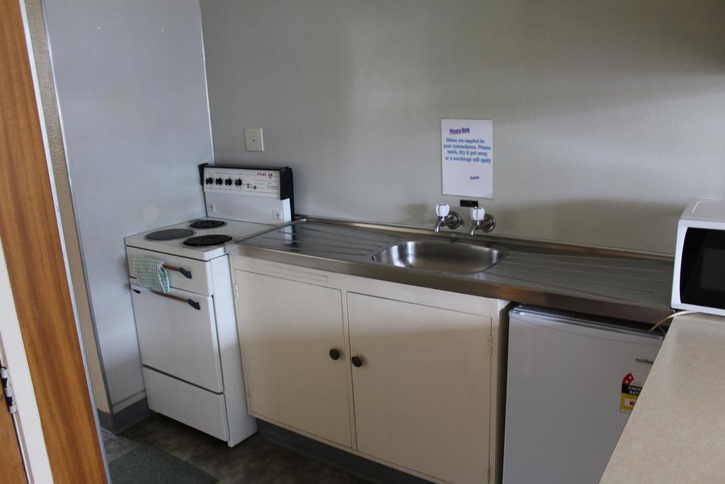 Pineland Motor Lodge Rotorua Room photo